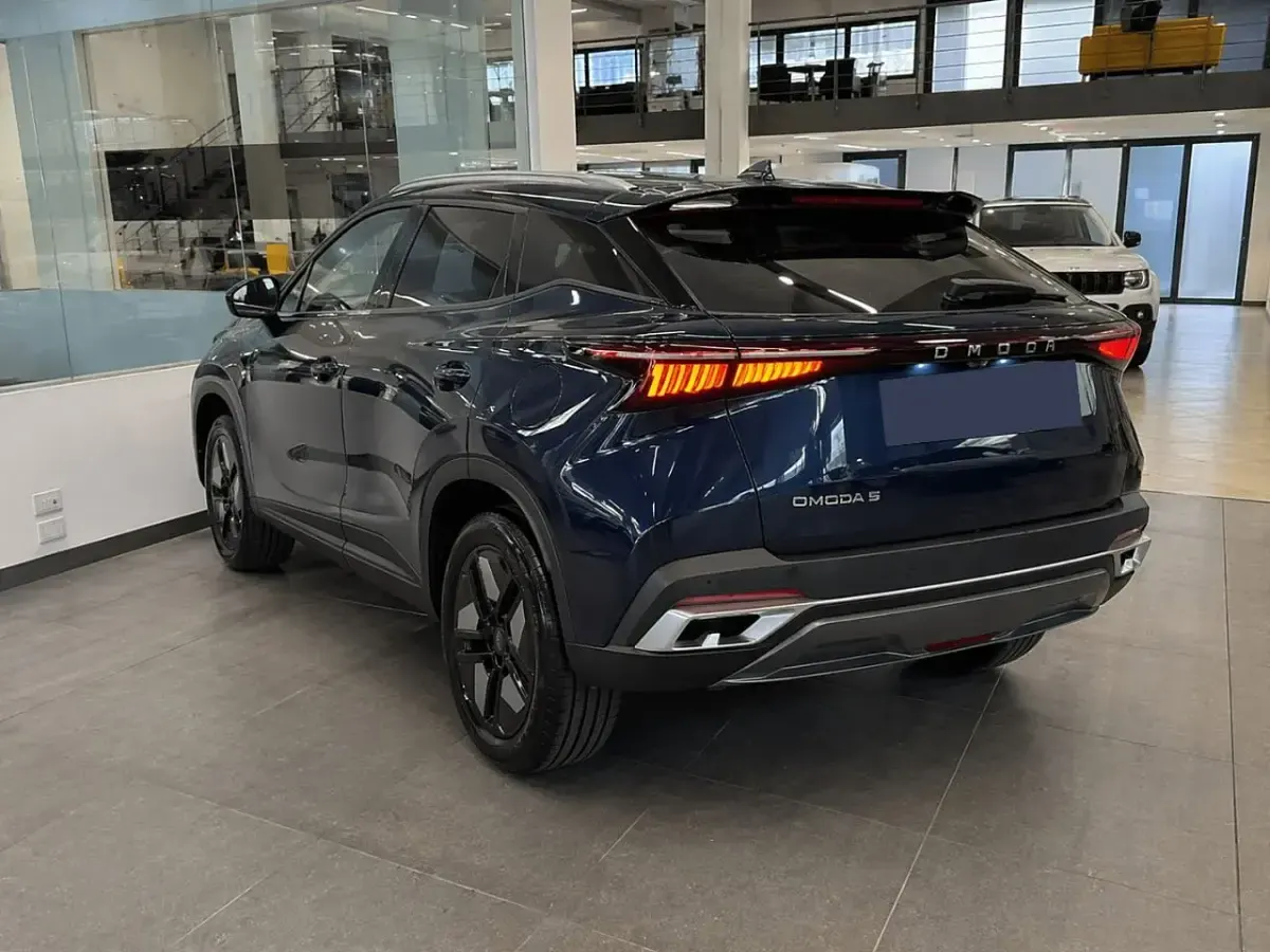 Usata Omoda 5 147 CV (108 kW) 2024 Blu SUV