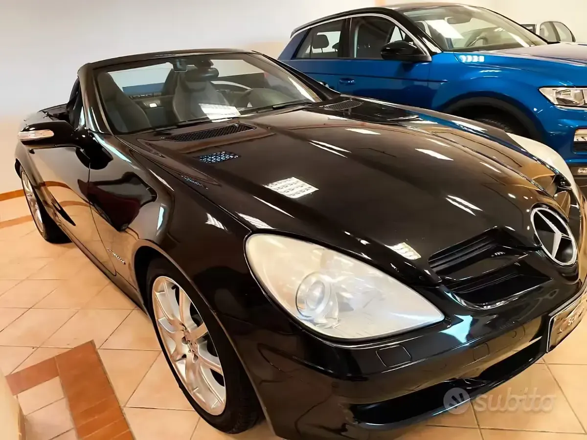 Usata Mercedes SLK200 163 CV (119 kW) 2006 Nero Cabrio