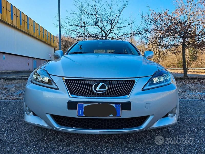 Usata Lexus IS220d 177 CV (130 kW) 2006 Berlina