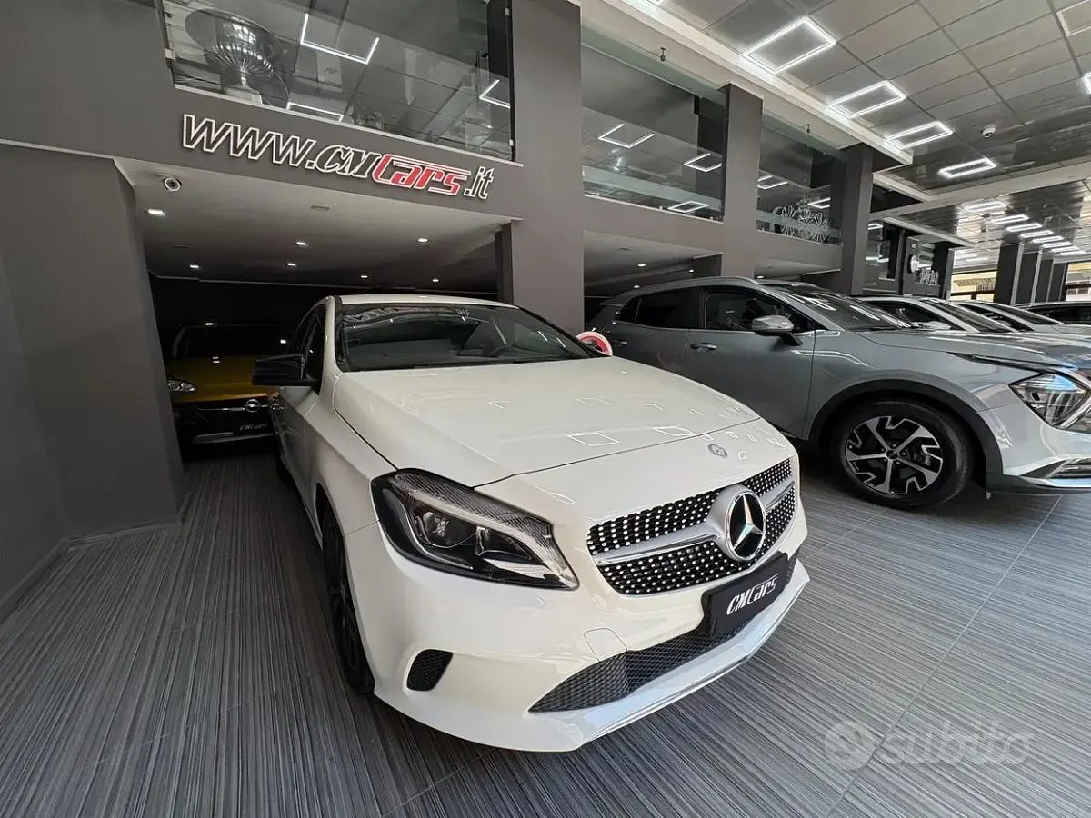 Usata Mercedes A180 109 CV (80 kW) 2017 Bianco Berlina