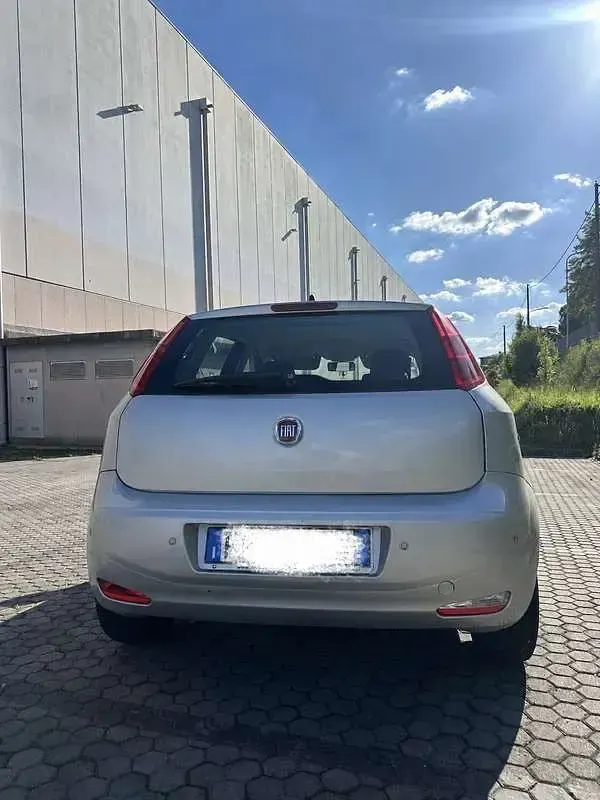 Usata Fiat Punto Street 69 CV (50 kW) 2018 Grigio Utilitaria