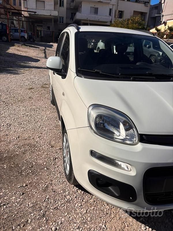 Usata Fiat Panda Lounge 95 CV (69 kW) 2018 Bianco Berlina