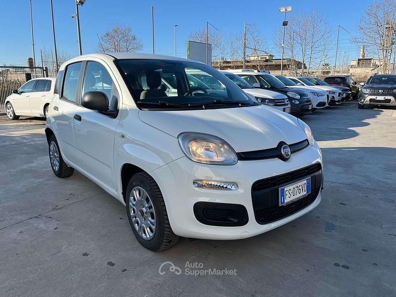 Usata Fiat Panda Easy 69 CV (50 kW) 2018 Bianco Utilitaria