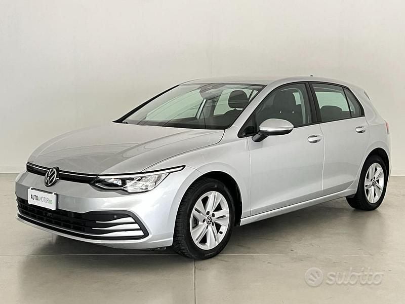 Usata VW Golf VII Life 131 CV (96 kW) 2020 Grigio Berlina