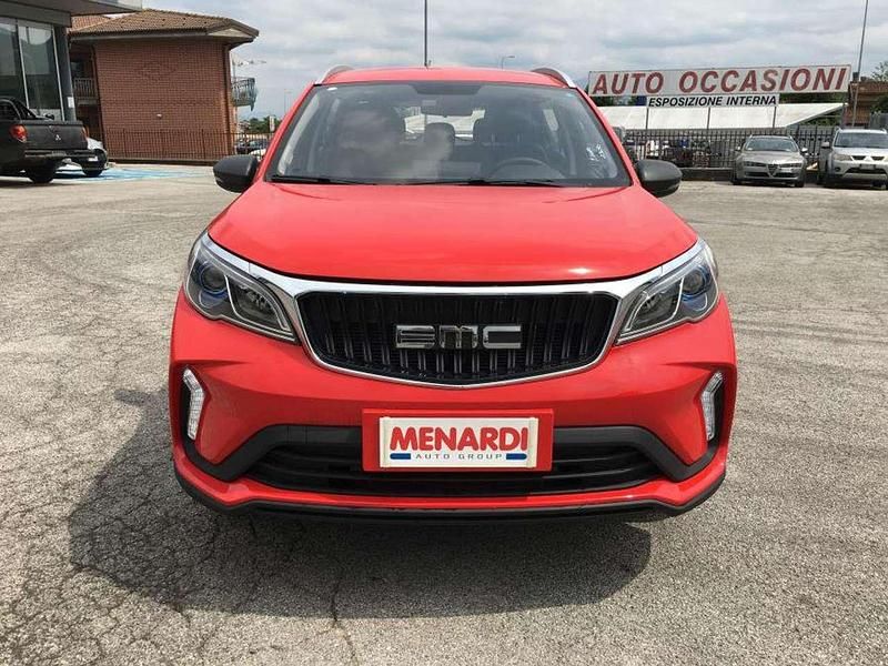 Nuova EMC QUATTRO 103 CV (75 kW) 2026 Rosso SUV