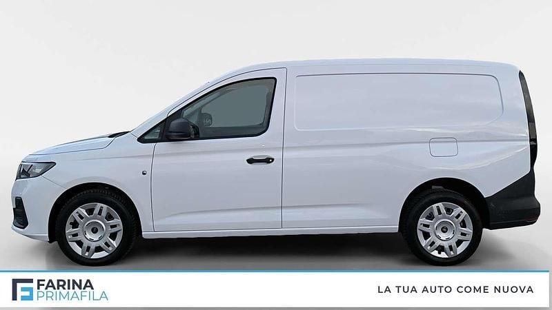 Usata Ford Tourneo Trend 102 CV (75 kW) 2024 Frozen white Furgone