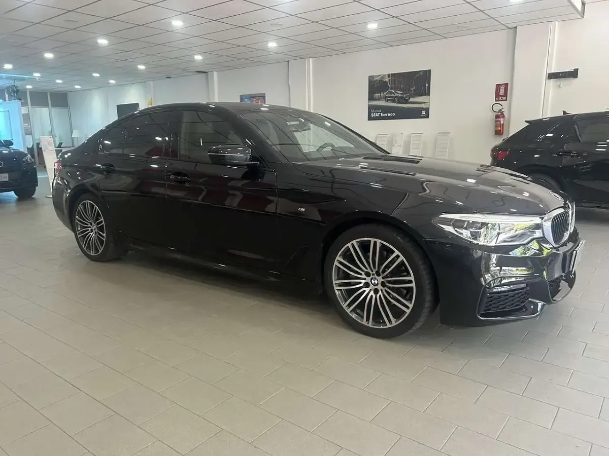 Usata BMW 520 M Sport 190 CV (139 kW) 2020 Nero Berlina