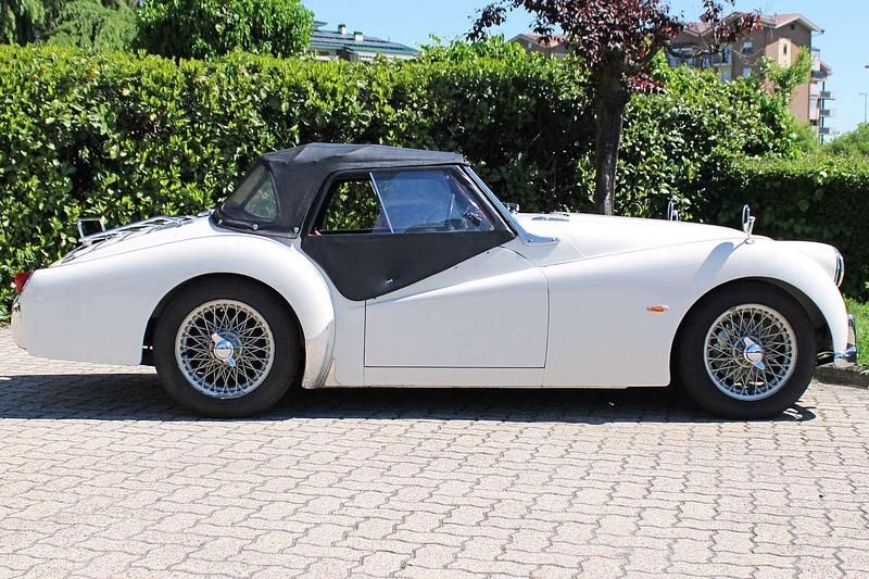 Usata Triumph TR3 98 CV (72 kW) 1957 Bianco Cabrio