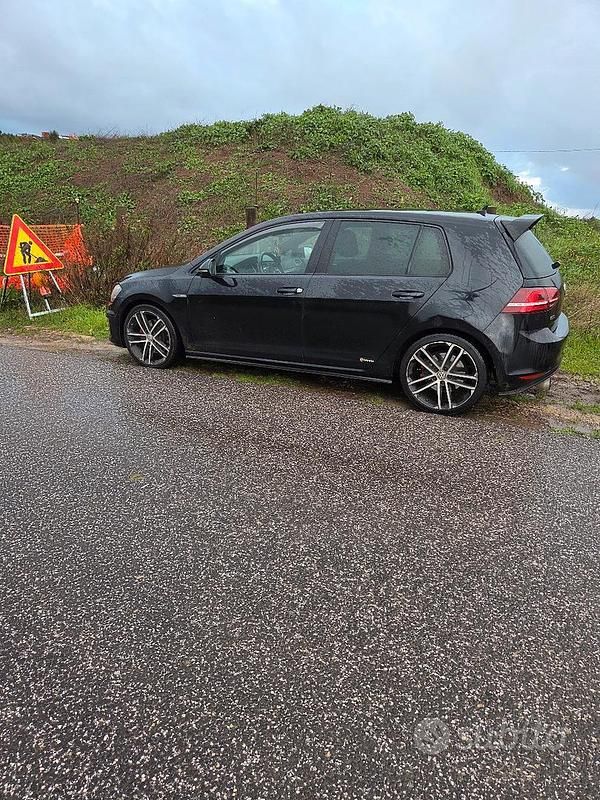 Usata VW Golf VII GTD 2017 Berlina