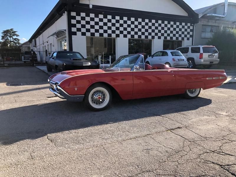 Usata Ford Thunderbird 289 CV (212 kW) 1962 Rosso Cabrio