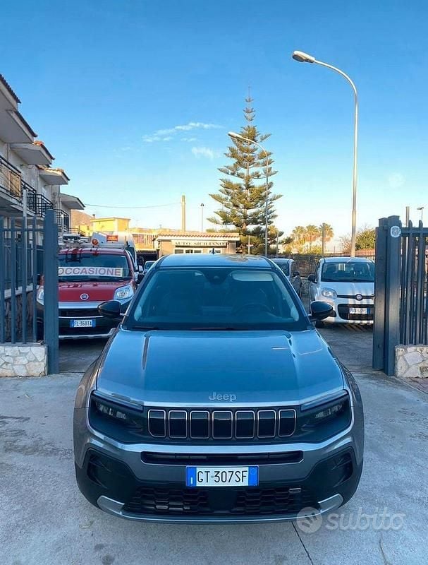Usata Jeep Avenger Altitude 101 CV (74 kW) 2024 Grigio SUV