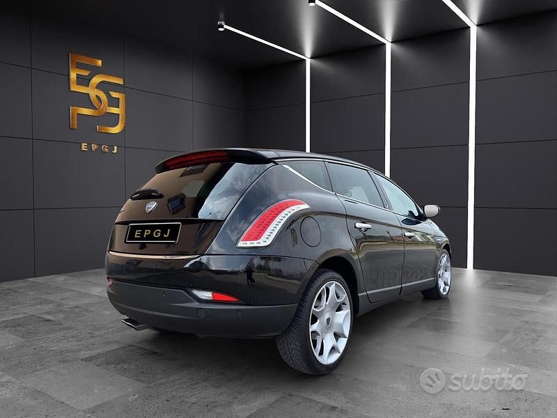 Usata Lancia Delta S 120 CV (88 kW) 2009 Nero Utilitaria