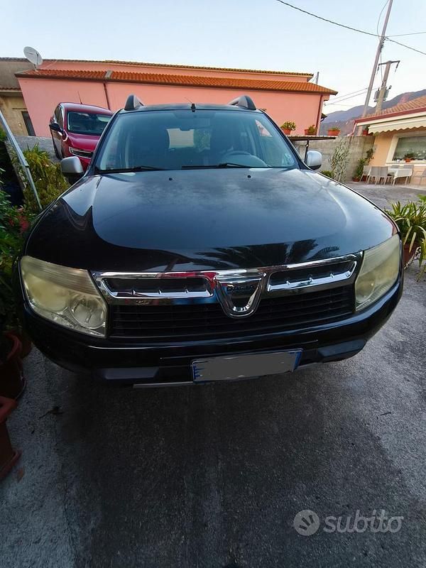 Usata 2011 Dacia Duster SUV | 3000 € (Ottimo prezzo) - Immagine 1/4
