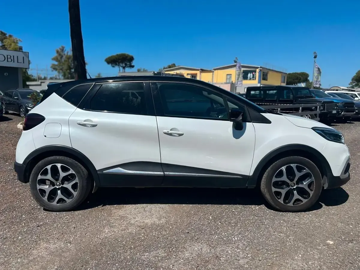 Usata Renault Captur 89 CV (65 kW) 2018 Bianco SUV