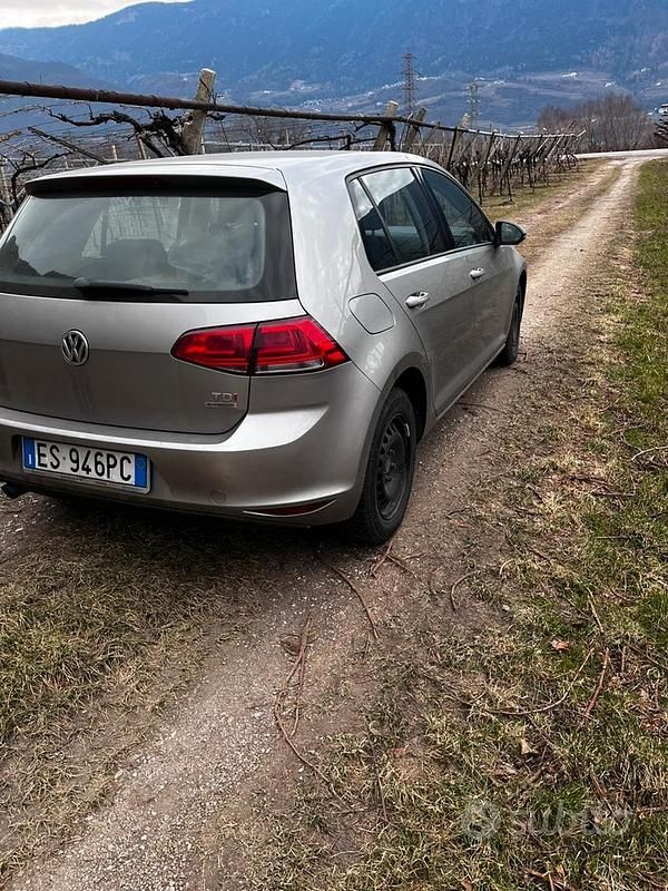 Usata VW Golf VII 110 CV (80 kW) 2013 Grigio Berlina