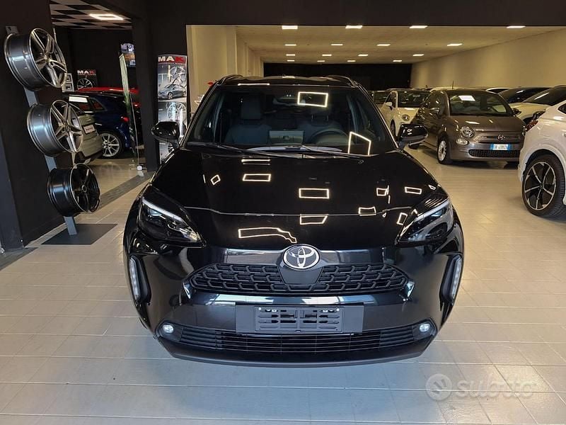 Nuova Toyota Yaris Cross 130 CV (95 kW) 2025 Nero SUV