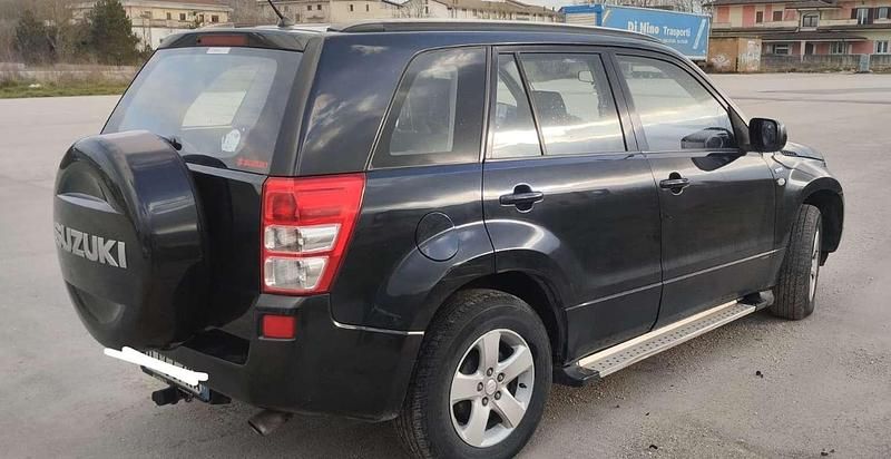 Usata Suzuki Grand Vitara 129 CV (94 kW) 2007 Nero SUV