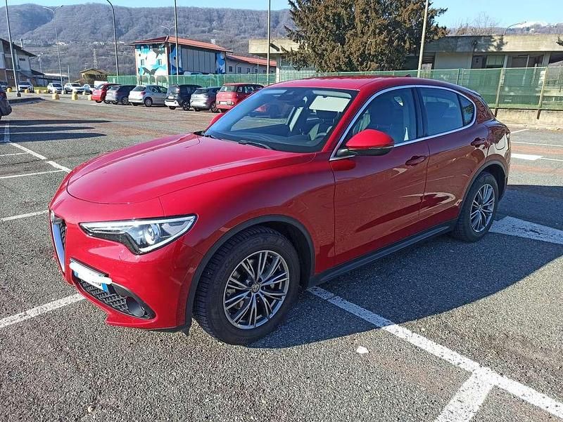 Usata Alfa Romeo Stelvio Super 180 CV (132 kW) 2018 Rosso SUV