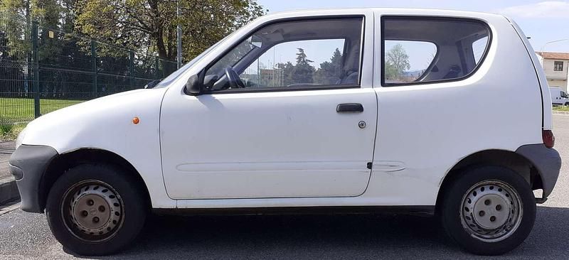 Usata Fiat Seicento 39 CV (28 kW) 1999 Bianco Utilitaria