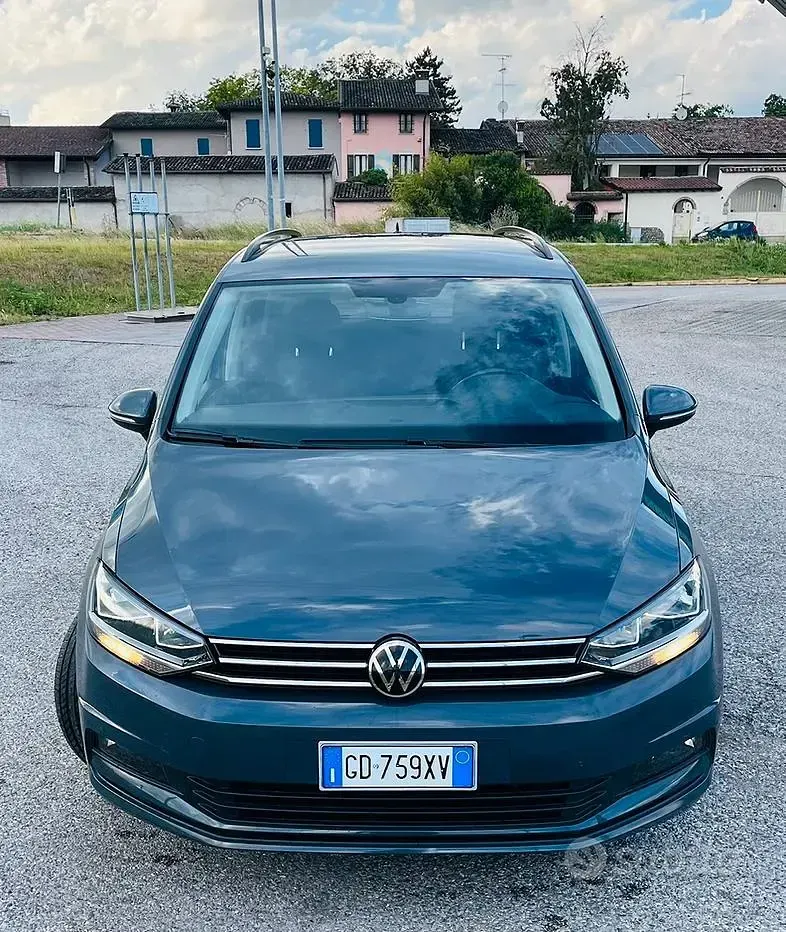 Usata VW Touran 150 CV (110 kW) 2021 Grigio Monovolume