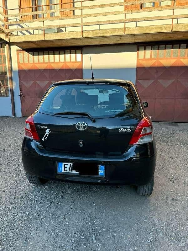 Usata Toyota Yaris Sol 65 CV (47 kW) 2010 Utilitaria