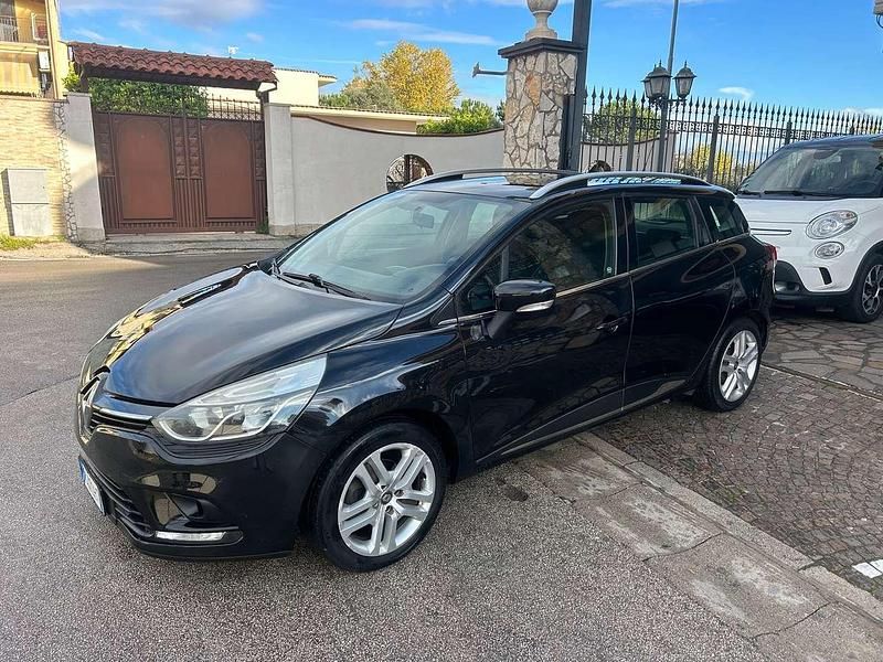 Usata Renault Clio GrandTour Intens 75 CV (55 kW) 2016 Nero Station wagon