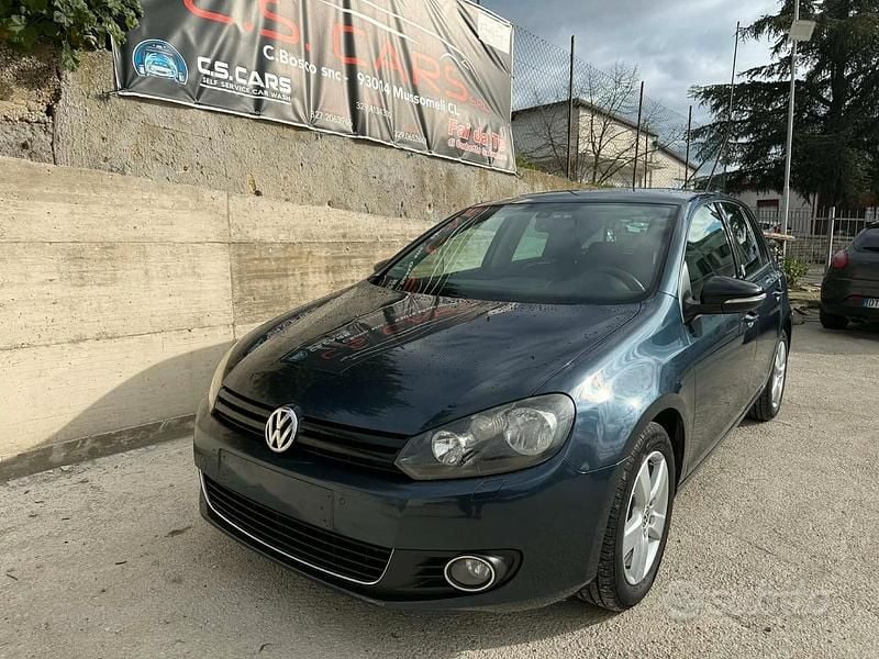 Usata VW Golf VII 140 CV (102 kW) 2012 Blu Berlina