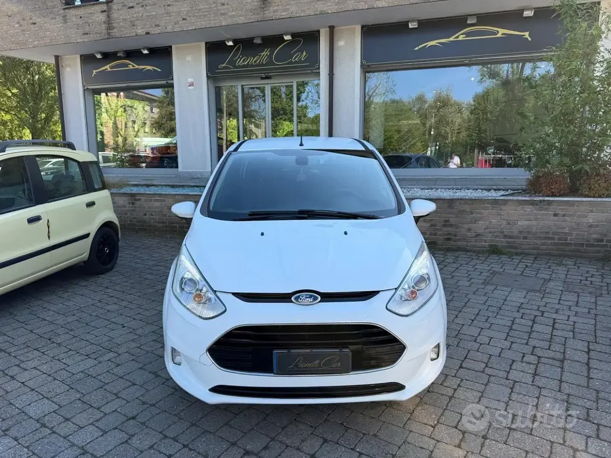 Usado Ford B-MAX Titanium 75 CV (55 kW) 2013 Blanco Monovolumen