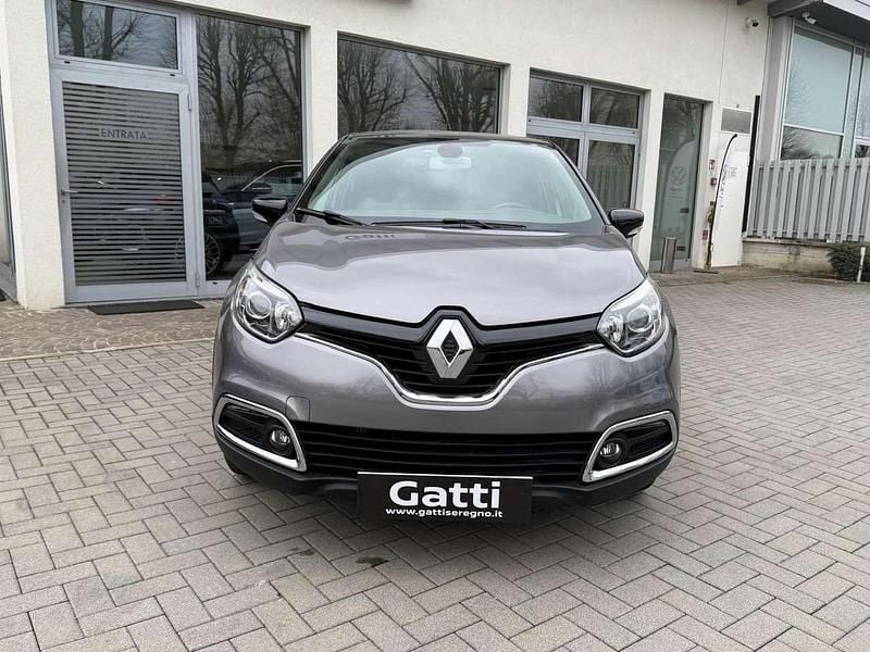 Usata Renault Captur Intens 120 CV (88 kW) 2016 Grigio SUV