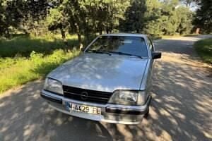 Usata Opel Monza 180 CV (132 kW) 1983 Grigio Coupé