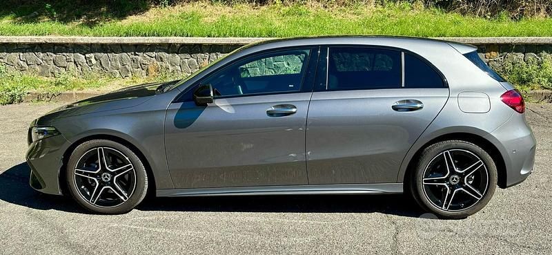 Usata Mercedes A180 Advanced Plus 116 CV (85 kW) 2024 Grigio Berlina