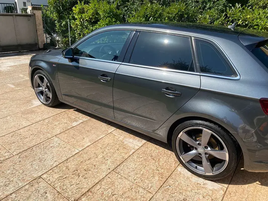 Usata Audi A3 Ambiente 184 CV (135 kW) 2015 Grigio Berlina