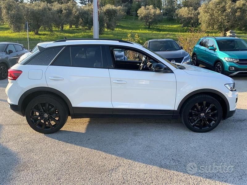 Usata VW T-Roc Advance 116 CV (85 kW) 2021 Bianco SUV