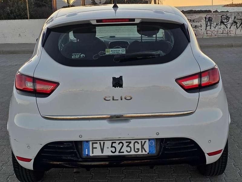 Usata Renault Clio IV Business 75 CV (55 kW) 2019 Bianco Berlina