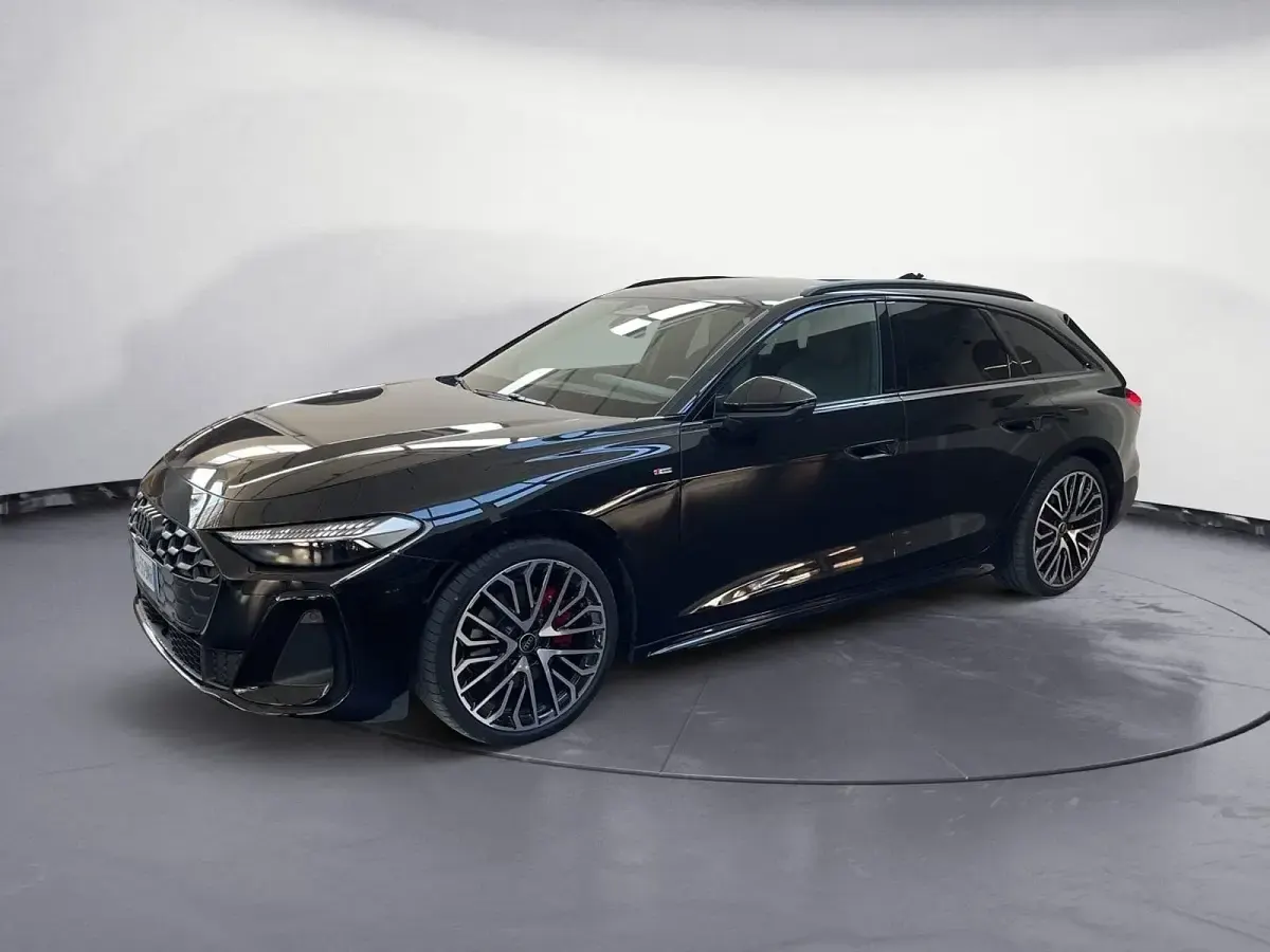 Occasion Audi A5 S-Line 204 PK (150 kW) 2025 Zwart Stationwagen