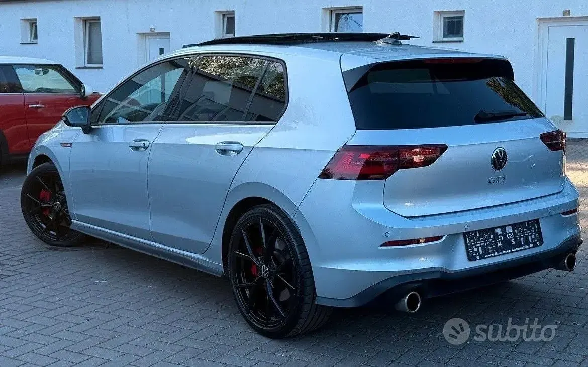 Usata VW Golf VIII GTI 245 CV (180 kW) 2023 Grigio Berlina