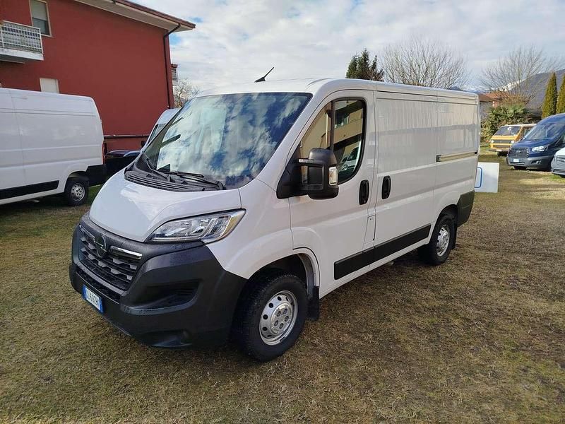 Bianco Usata 2022 Opel Movano S Furgone | 18.000 € (Buon prezzo) - Immagine 1/4