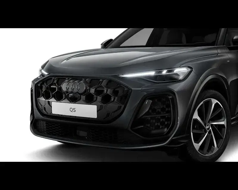 Usata Audi Q5 S-Line 204 CV (150 kW) 2025 Grigio SUV