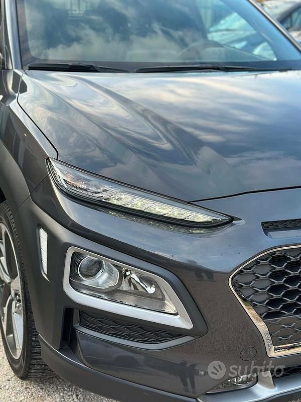 Usata Hyundai Kona Xpossible 116 CV (85 kW) 2020 Grigio SUV