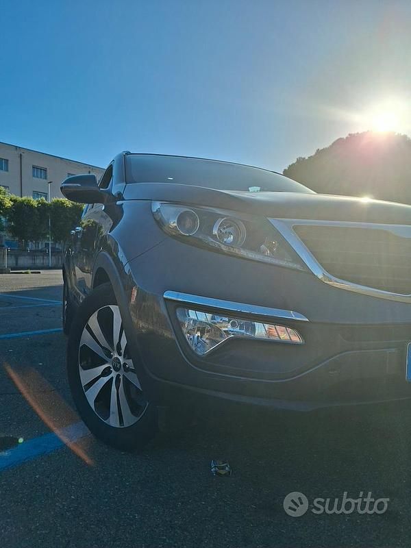 Grigio Usata 2013 Kia Sportage Plus SUV | 8999 € (Buon prezzo) - Immagine 1/4