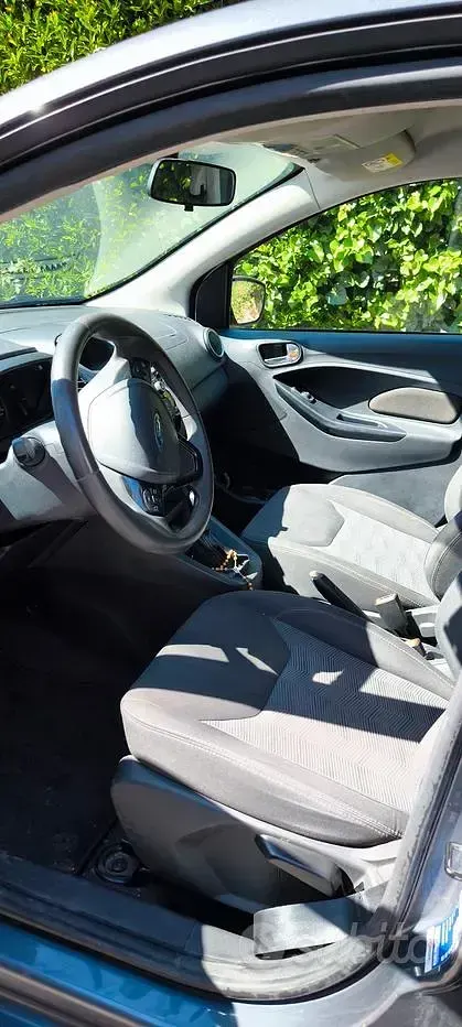 Usata Ford Ka Plus 86 CV (63 kW) 2017 Grigio Utilitaria