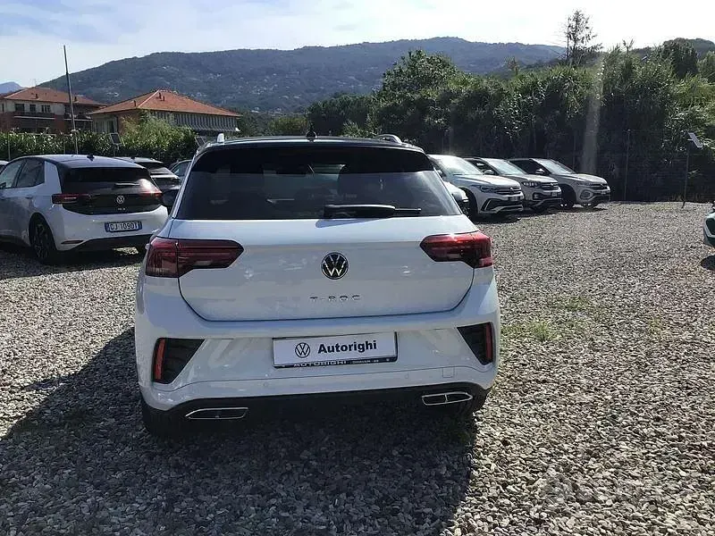 Usata VW T-Roc R-line 150 CV (110 kW) 2023 Bianco SUV