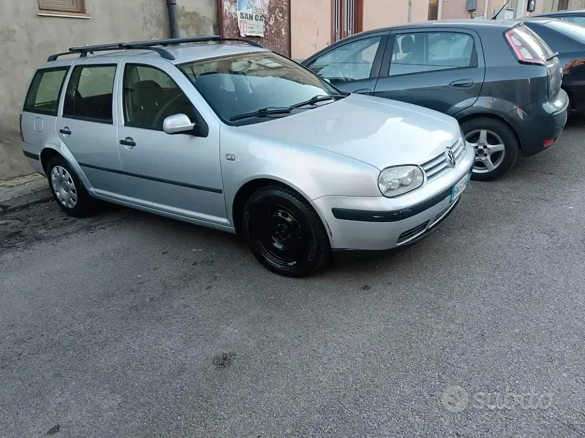 Usata VW Golf IV Comfortline 101 CV (74 kW) 2001 Grigio Station wagon