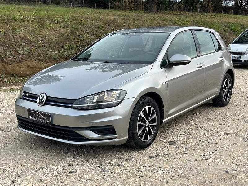Usata VW Golf VII Executive 110 CV (80 kW) 2017 Grigio Berlina