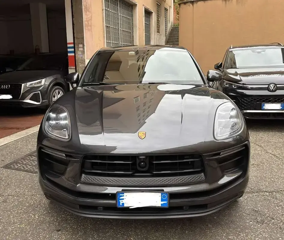Usata Porsche Macan 265 CV (194 kW) 2022 Grigio SUV