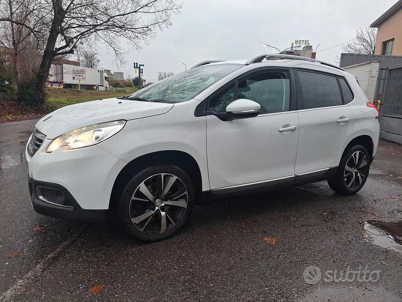 Usata Peugeot 2008 S 110 CV (80 kW) 2016 Bianco SUV