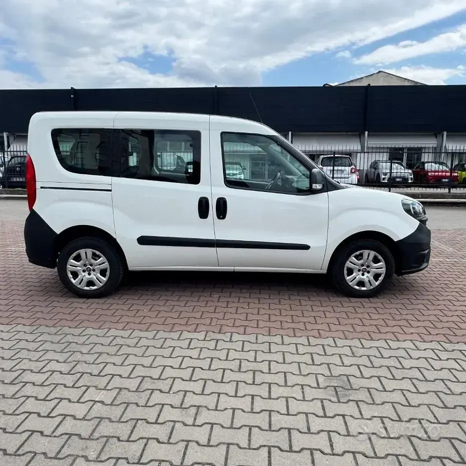 Usata Fiat Doblò 95 CV (69 kW) 2019 Bianco Monovolume