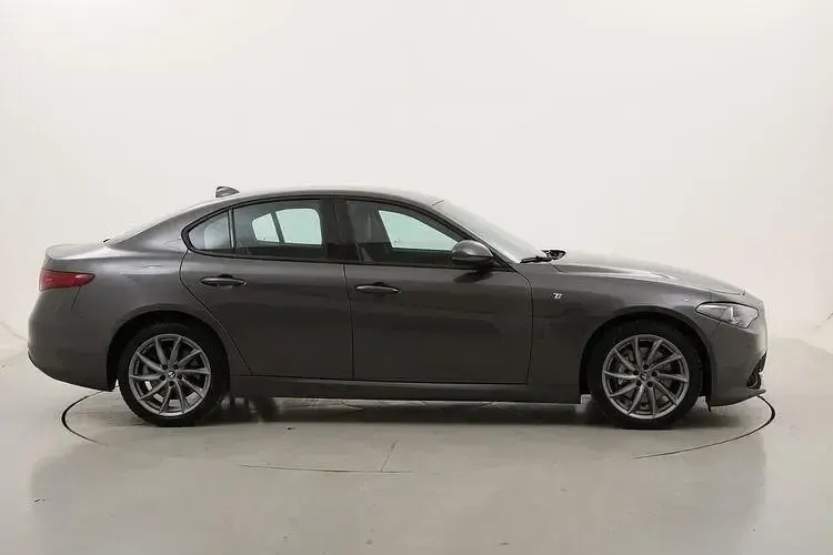 Usata Alfa Romeo Giulia 209 CV (153 kW) 2023 Grigio Berlina