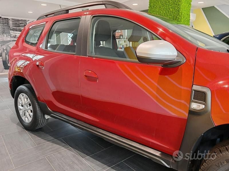 Usata Dacia Duster Comfort 101 CV (74 kW) 2022 Rosso Station wagon