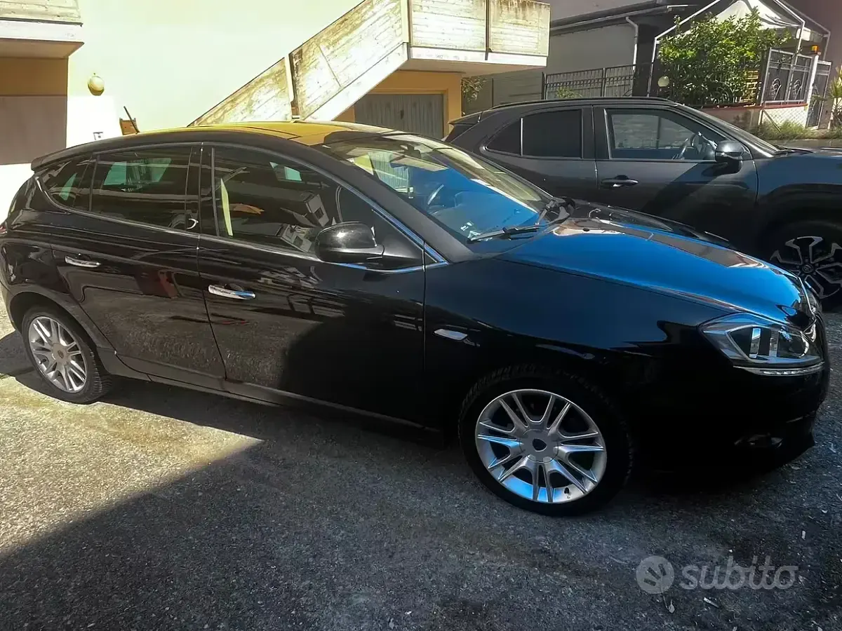 Usata Lancia Delta 150 CV (110 kW) 2008 Utilitaria